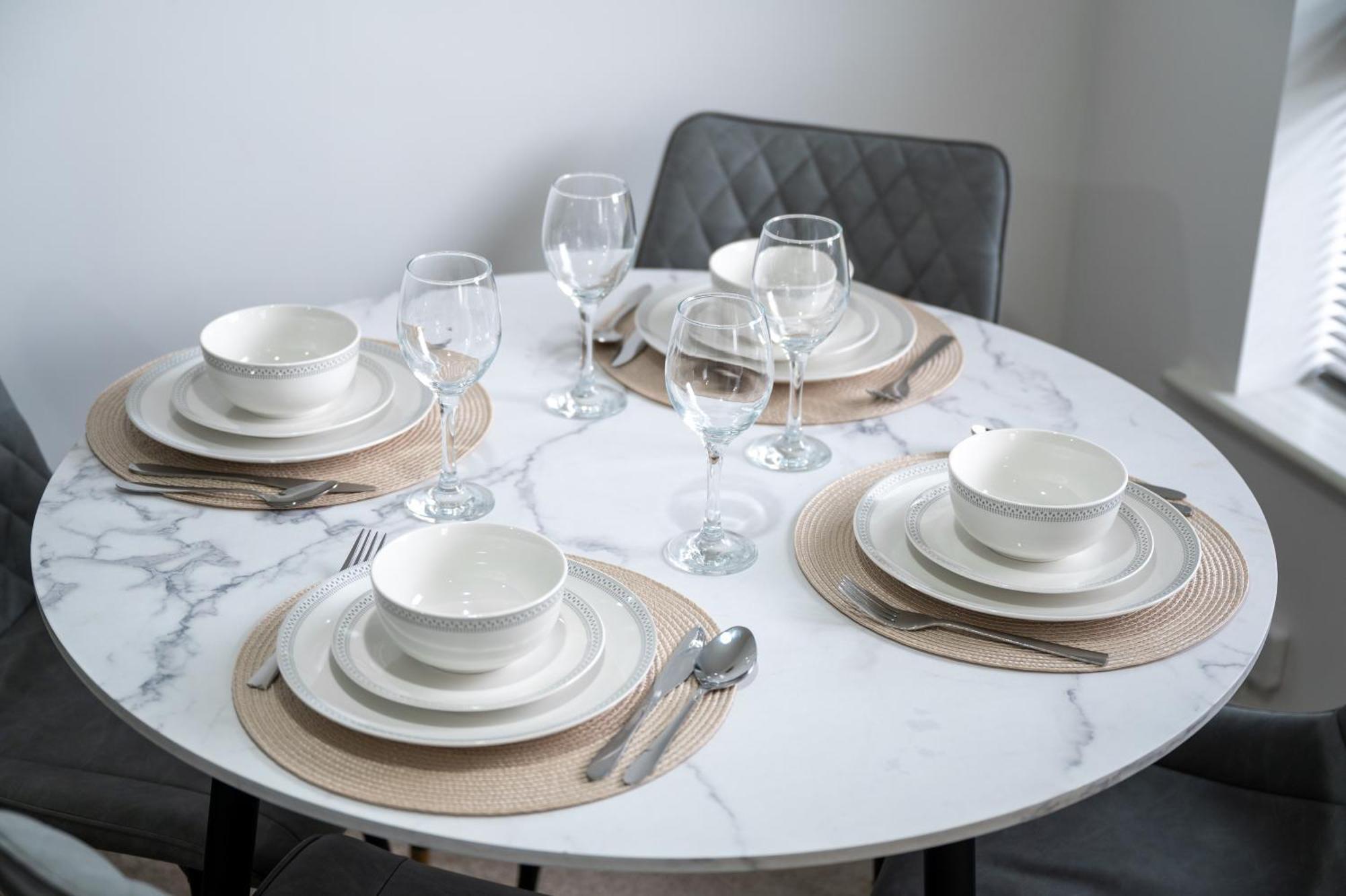 Stylish Cozy Manchester House In Quiet Neighborhood, 6Mins To Coop Live Arena, Etihad Stadium & City Centre With Wifi & Free Private Parking Exterior foto